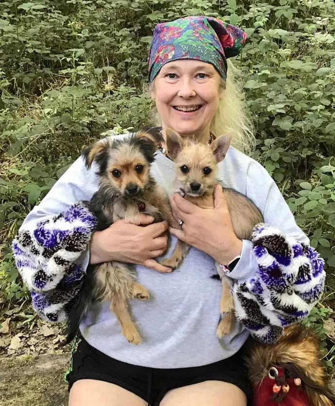 wife with shorkie